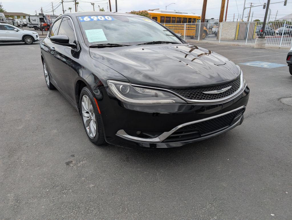 2015 Chrysler 200 Image 5
