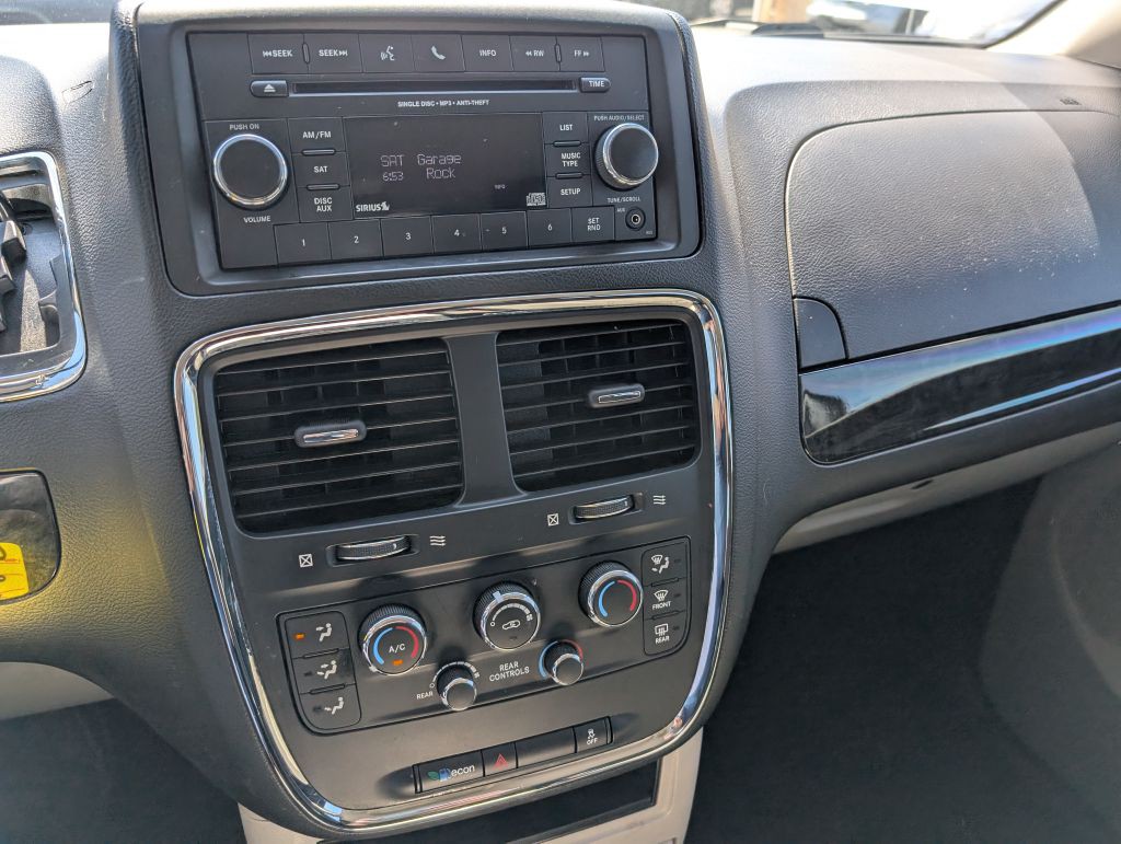 2016 Dodge Grand Caravan Image 10