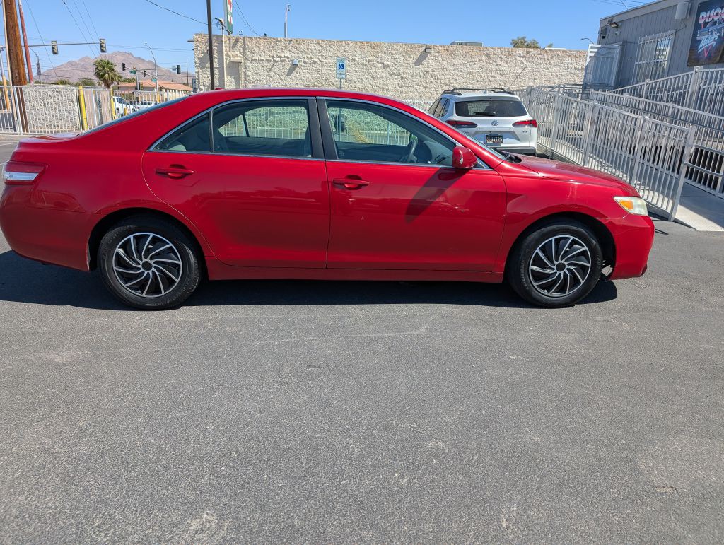 2011 Toyota Camry Image 3