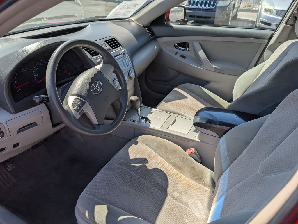 2011 Toyota Camry Image 7