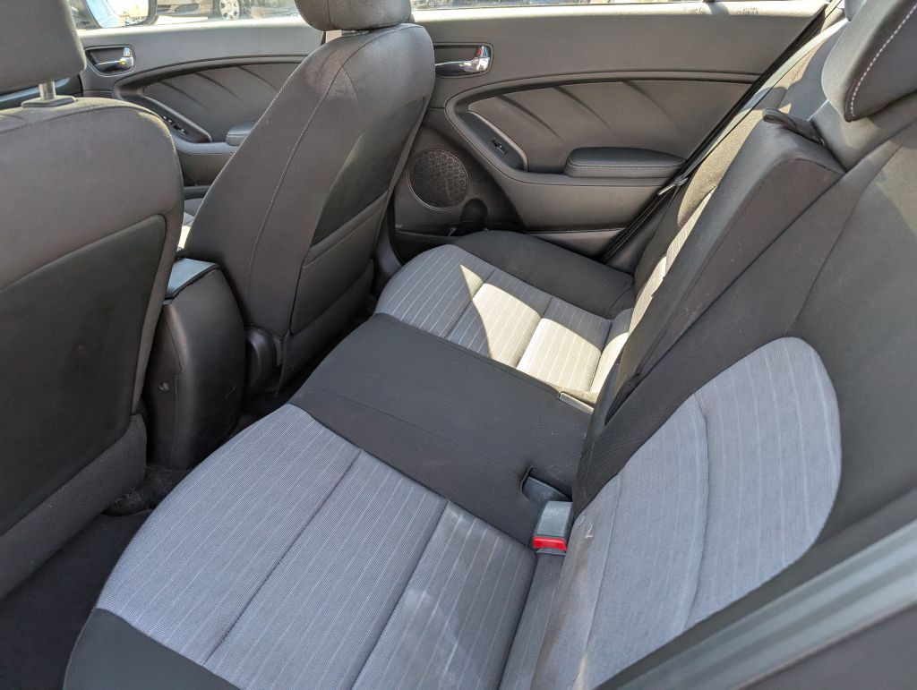 2014 Kia Forte Image 9