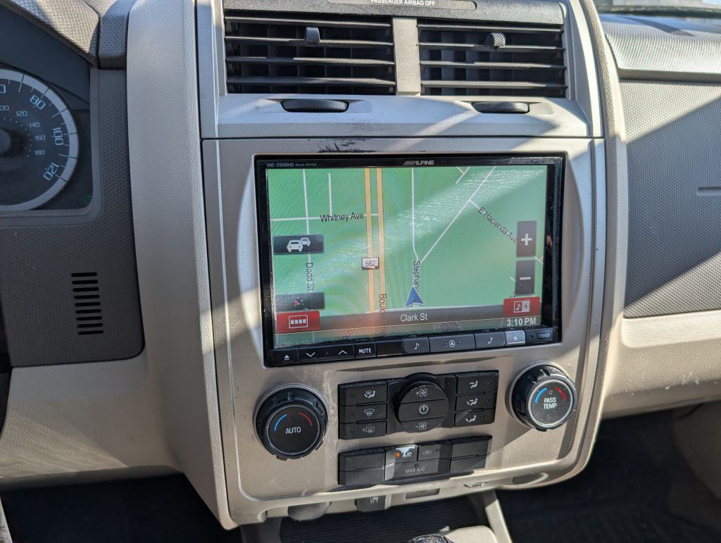 2010 Ford Escape Image 8