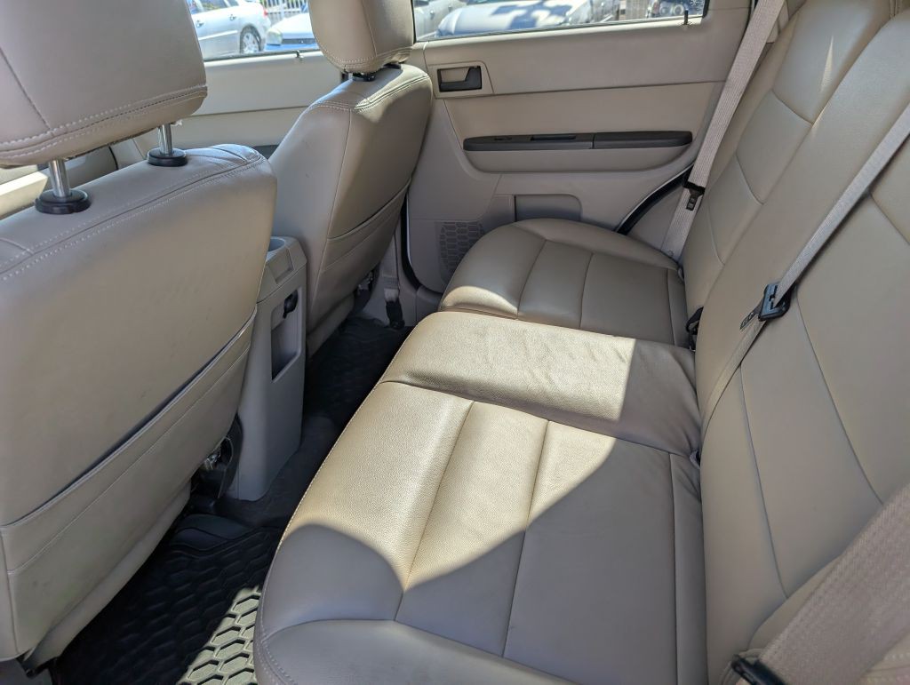 2010 Ford Escape Image 9