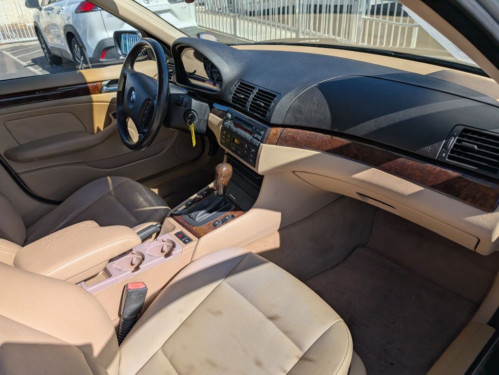 2005 BMW 3 Series Image 9