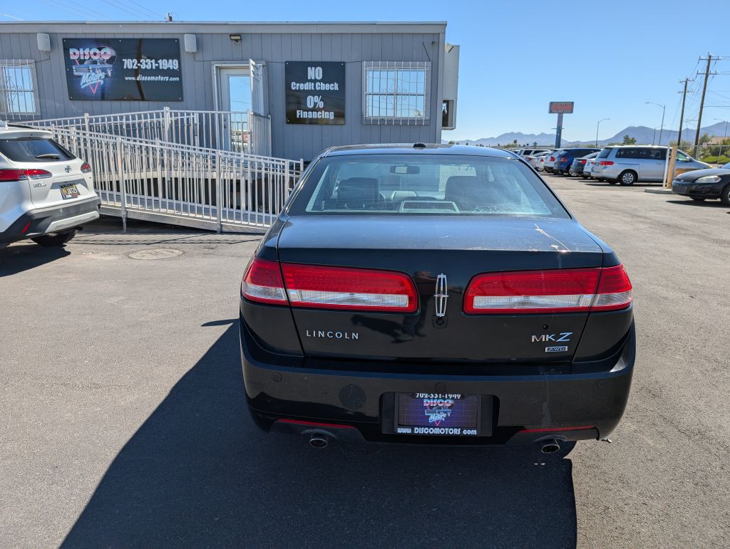 2012 Lincoln MKZ Image 2