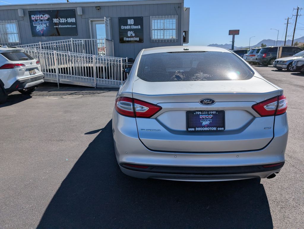 2016 Ford Fusion Image 2