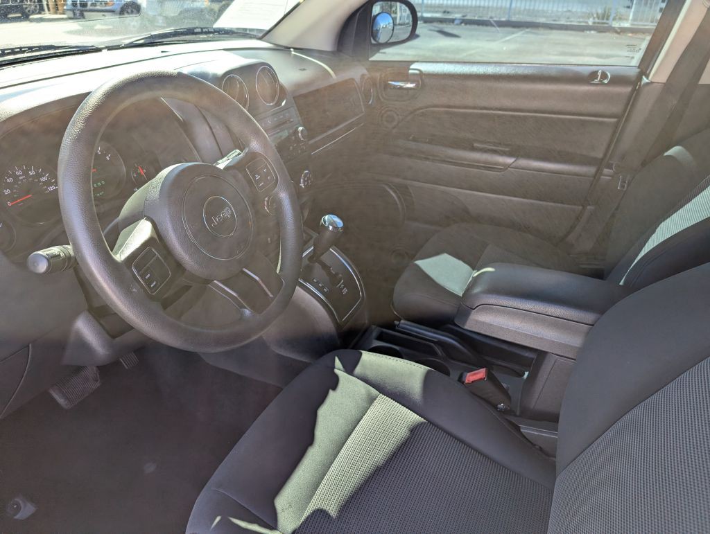 2012 Jeep Compass Image 7