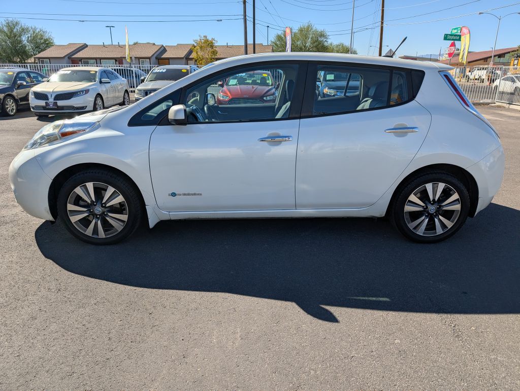 2014 Nissan Leaf Image 4