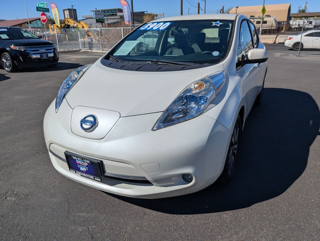 2014 Nissan Leaf Image 5