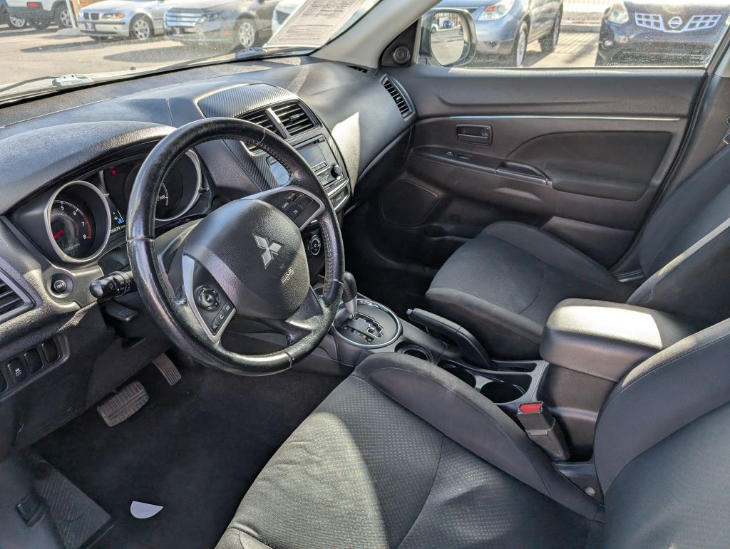 2015 Mitsubishi Outlander Image 7