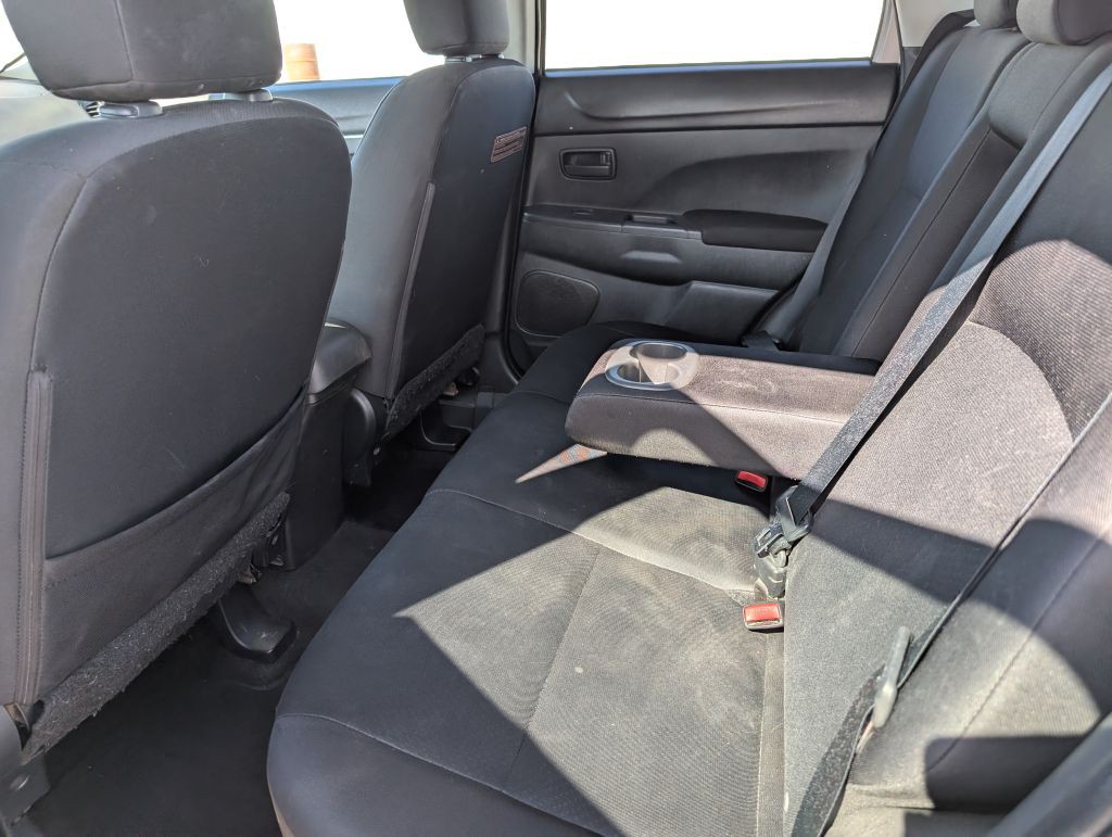 2015 Mitsubishi Outlander Image 11
