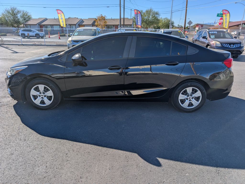 2016 Chevrolet Cruze Image 3