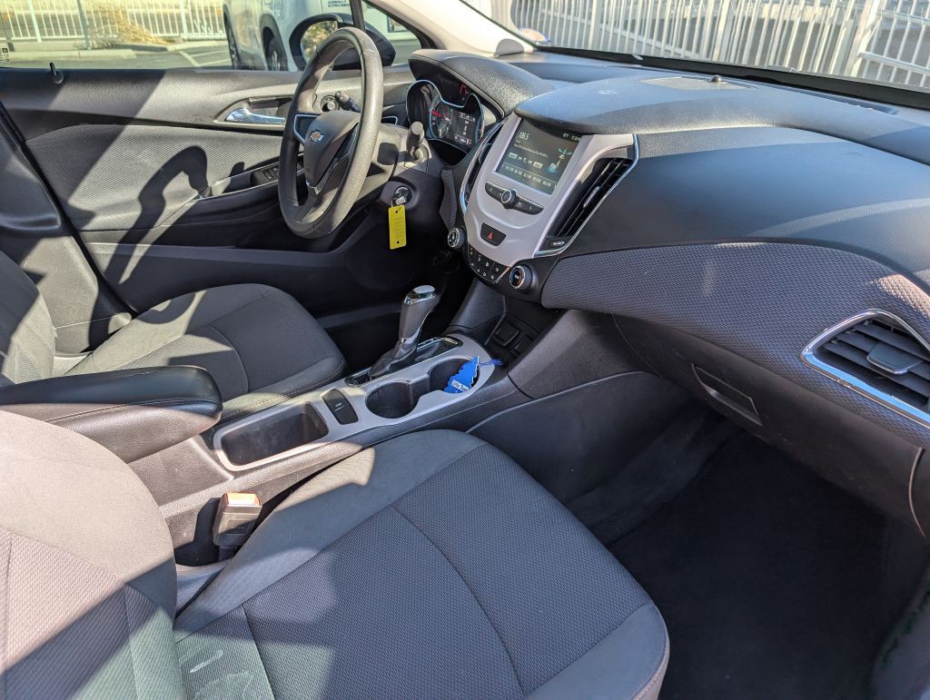 2016 Chevrolet Cruze Image 9