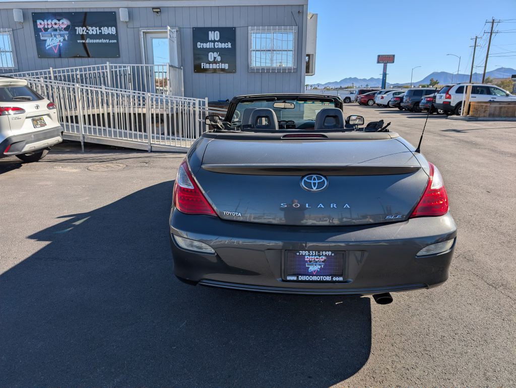 2008 Toyota Camry Image 2
