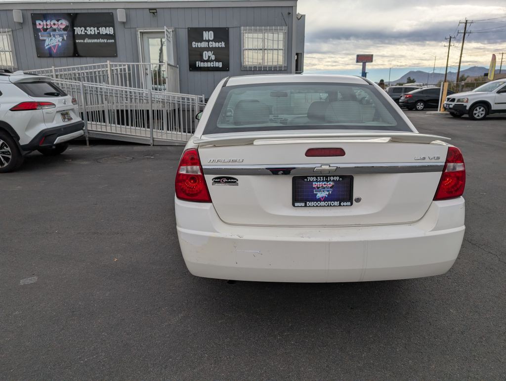 2005 Chevrolet Malibu Image 2