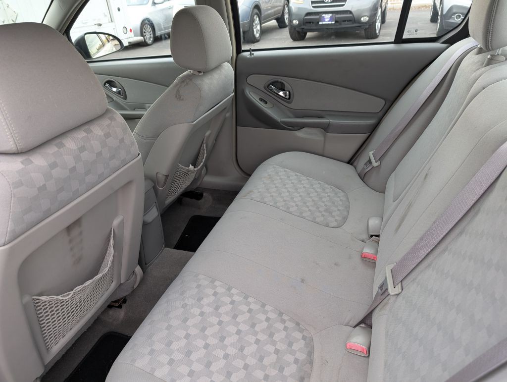 2005 Chevrolet Malibu Image 11
