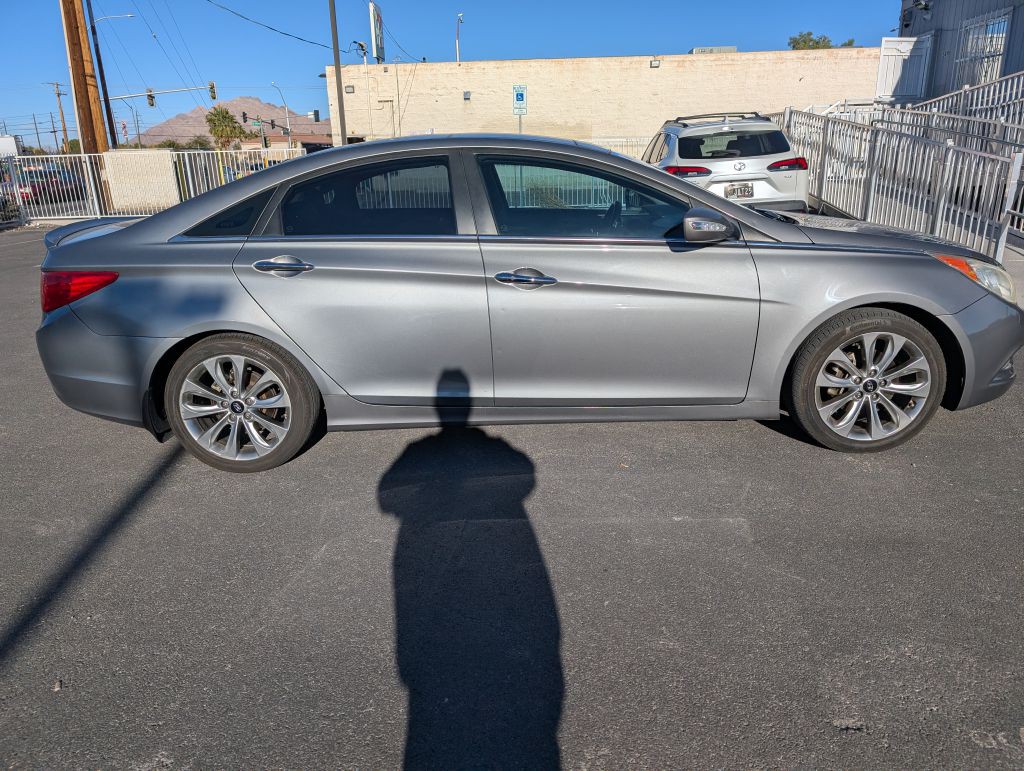2012 Hyundai Sonata Image 4