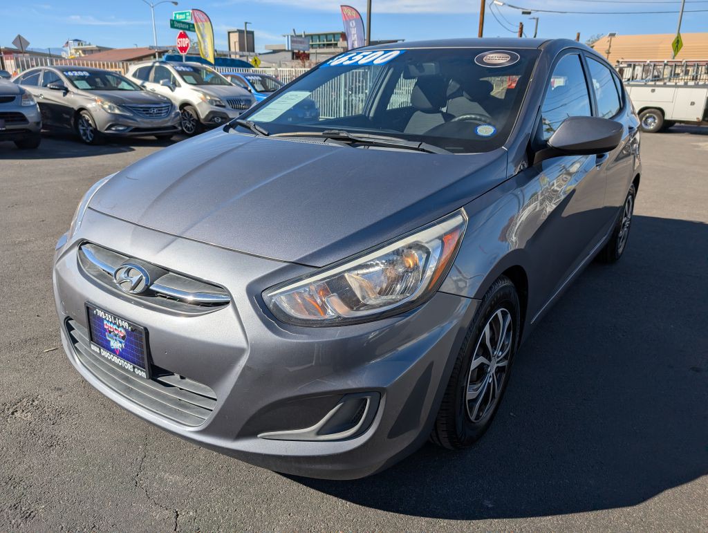 2016 Hyundai Accent Image 4