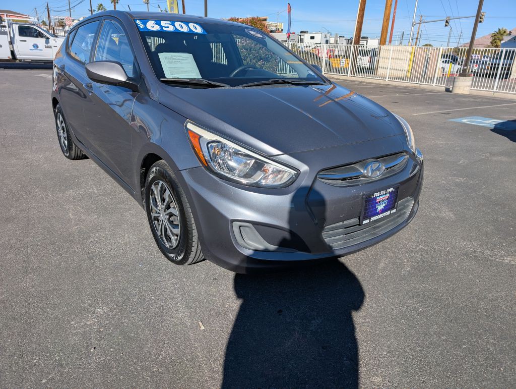 2016 Hyundai Accent Image 6