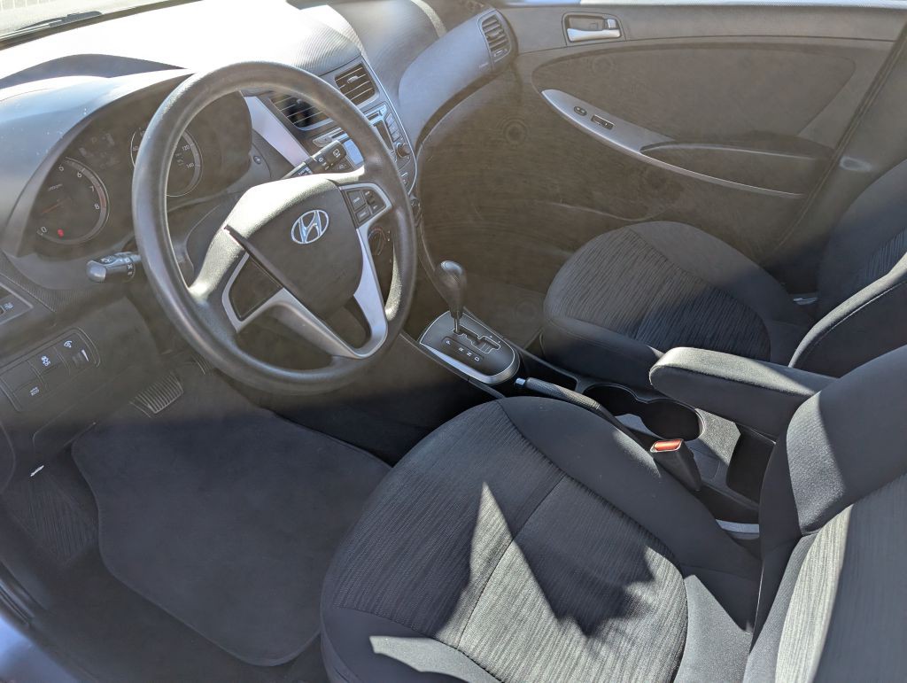 2016 Hyundai Accent Image 7