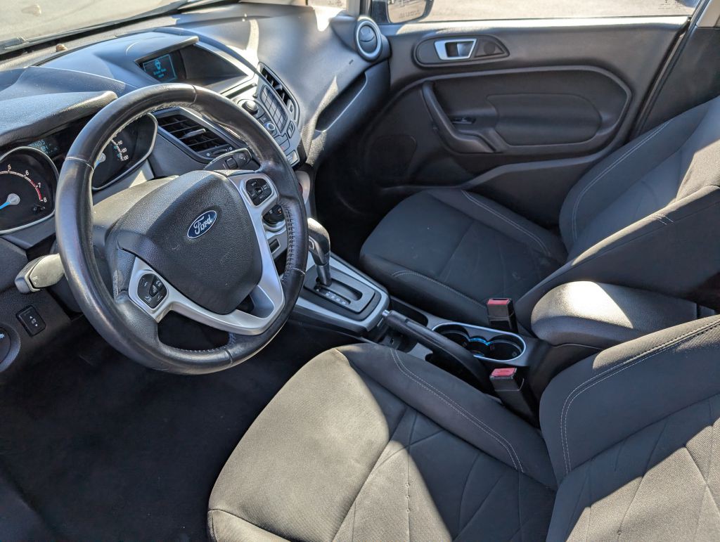 2015 Ford Fiesta Image 7