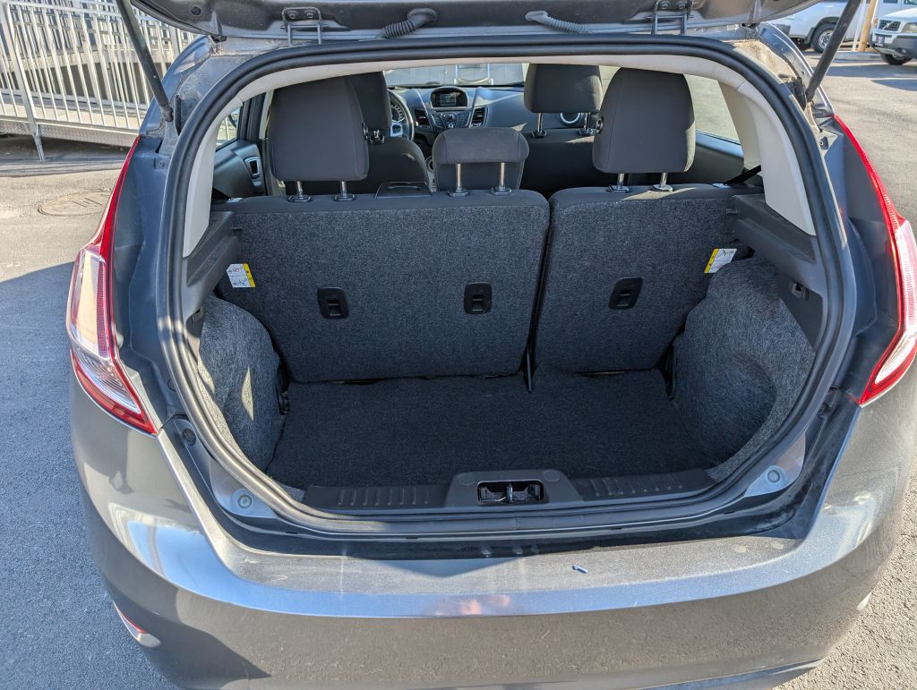 2015 Ford Fiesta Image 11