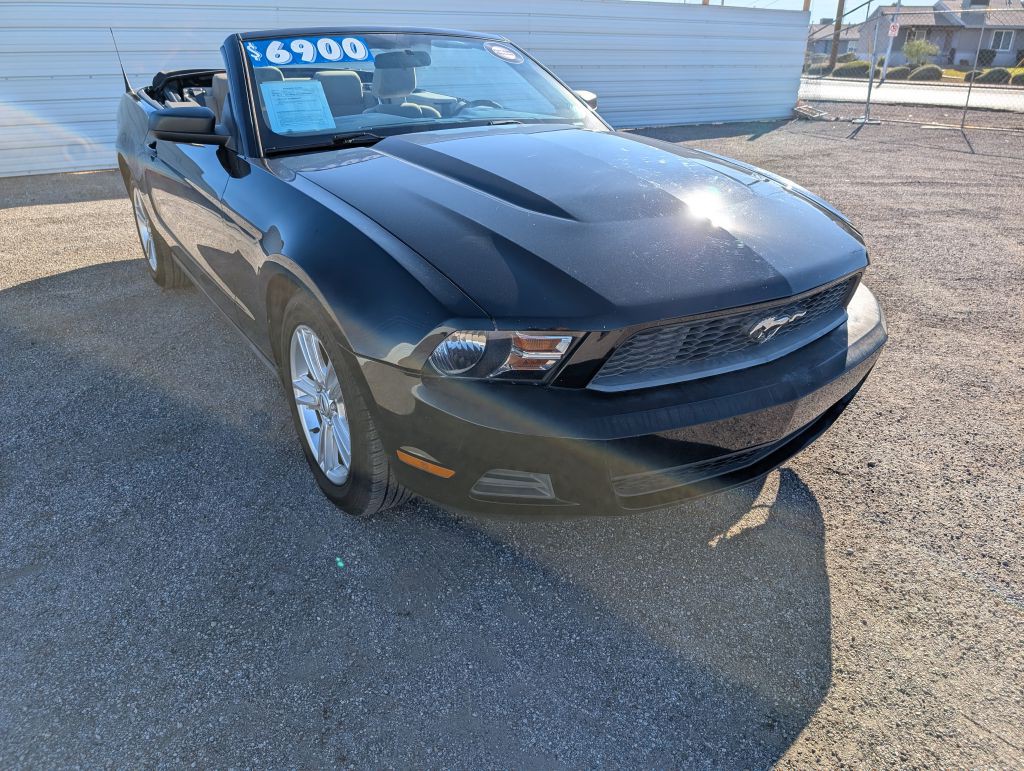 2010 Ford Mustang Image 6