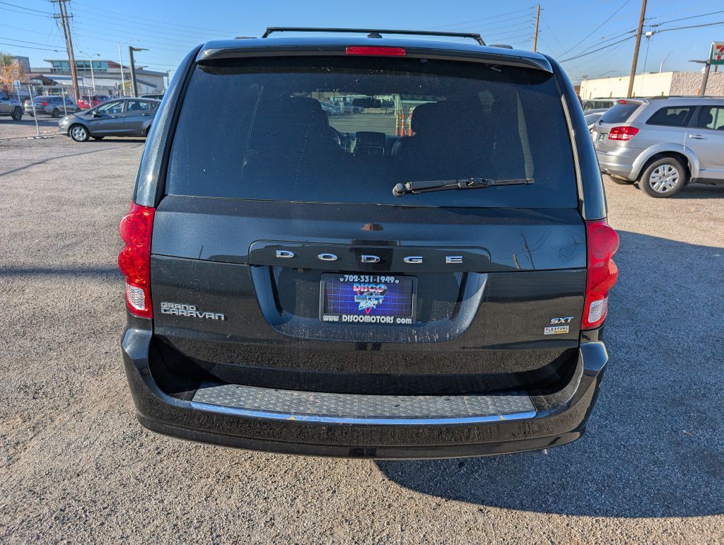 2017 Dodge Grand Caravan Image 2