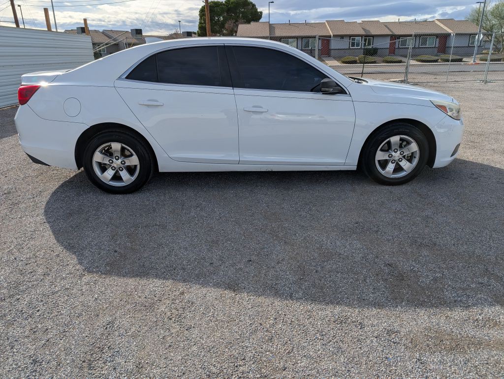 2015 Chevrolet Malibu Image 4