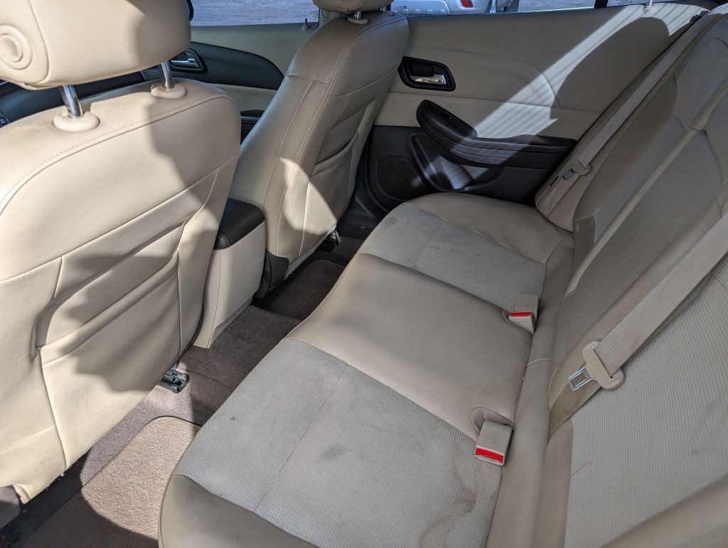 2015 Chevrolet Malibu Image 10