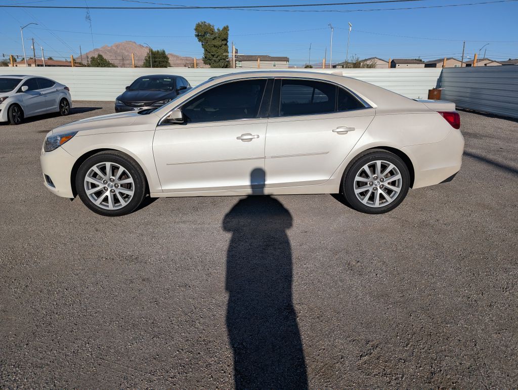 2013 Chevrolet Malibu Image 3