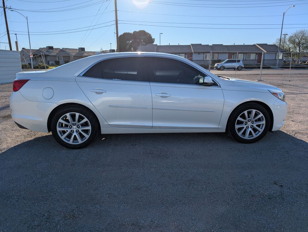 2013 Chevrolet Malibu Image 4