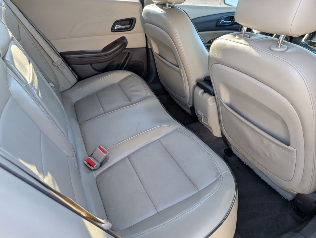 2013 Chevrolet Malibu Image 12