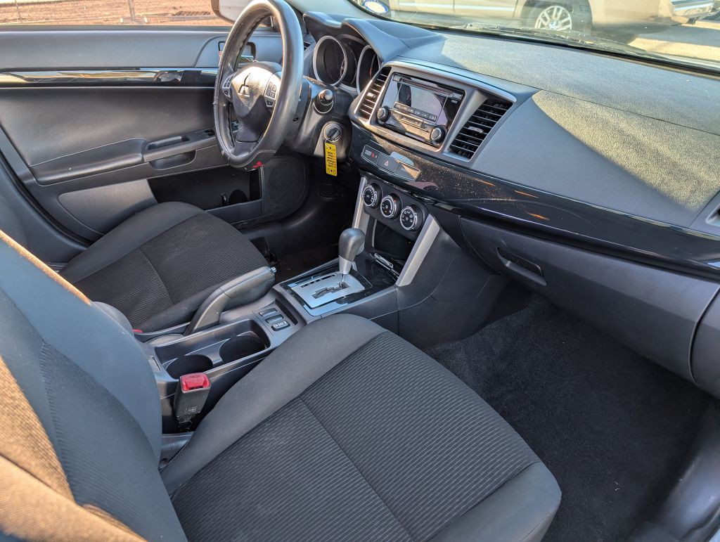 2016 Mitsubishi Lancer Image 10