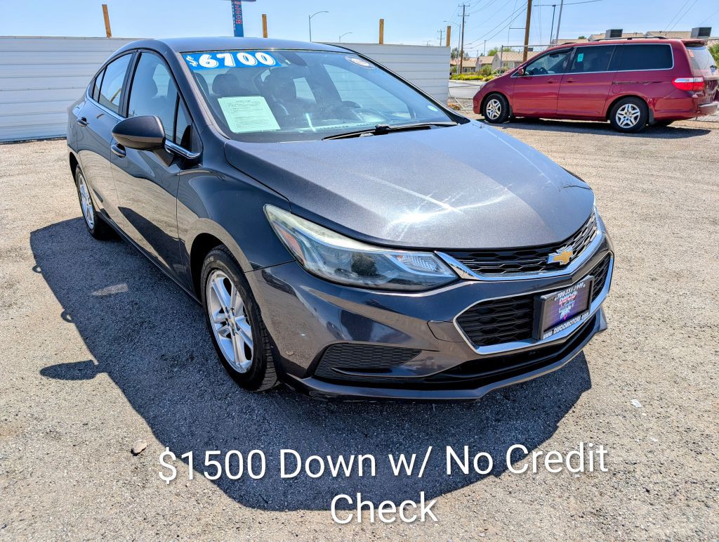 2017 Chevrolet Cruze Image 1