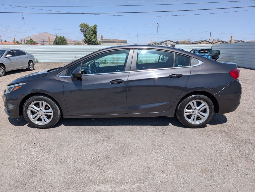 2017 Chevrolet Cruze Image 3