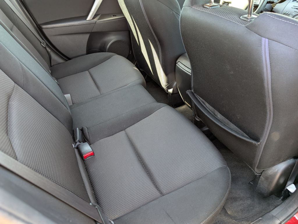 2012 Mazda Mazda3 Image 11