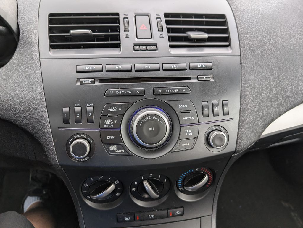 2012 Mazda Mazda3 Image 11
