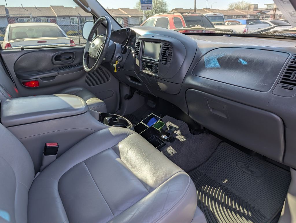 2003 Ford F-150 Image 8