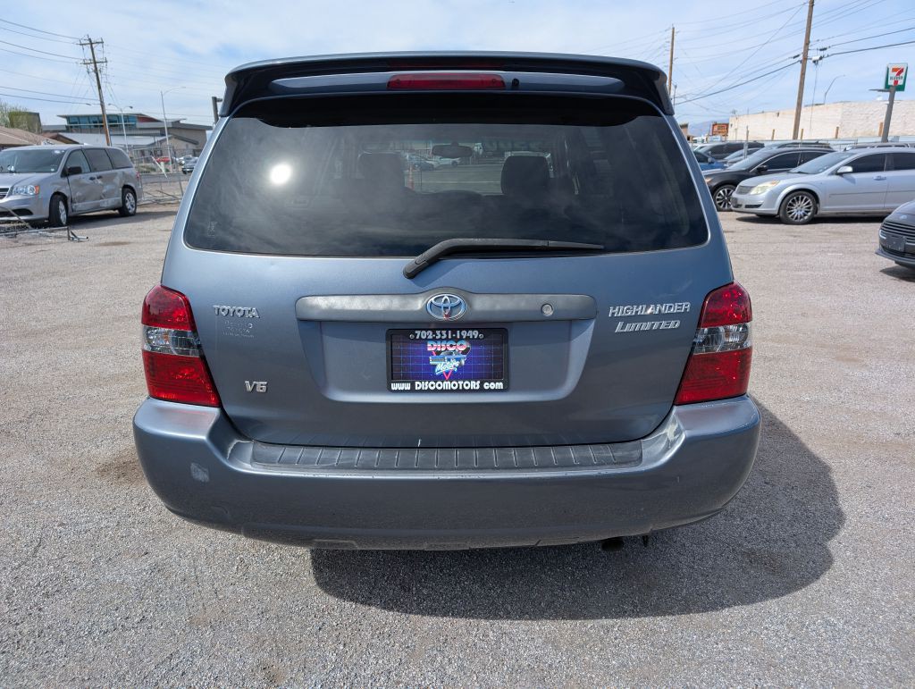 2005 Toyota Highlander Image 2