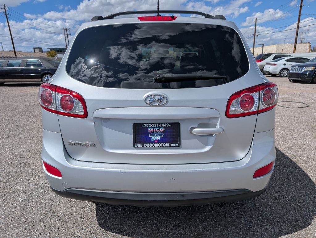 2012 Hyundai Santa Fe Image 2