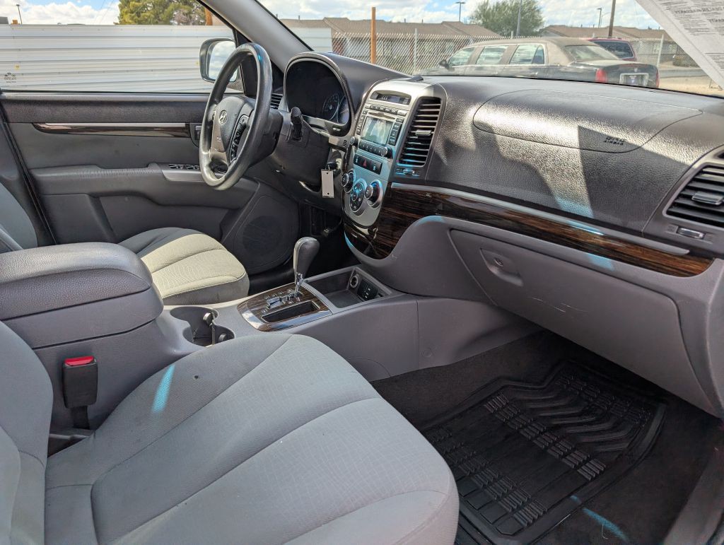 2012 Hyundai Santa Fe Image 8