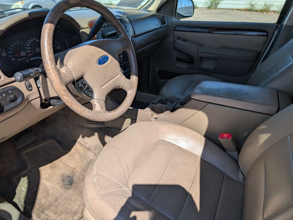 2003 Ford Explorer Image 8