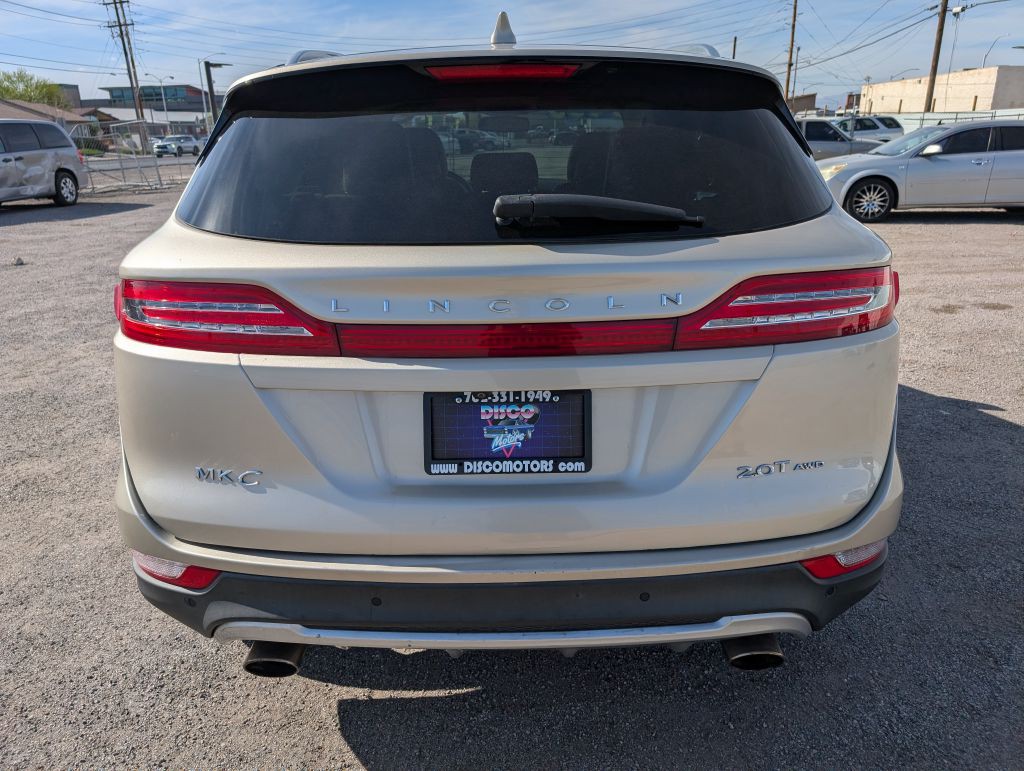 2017 Lincoln MKC Image 2