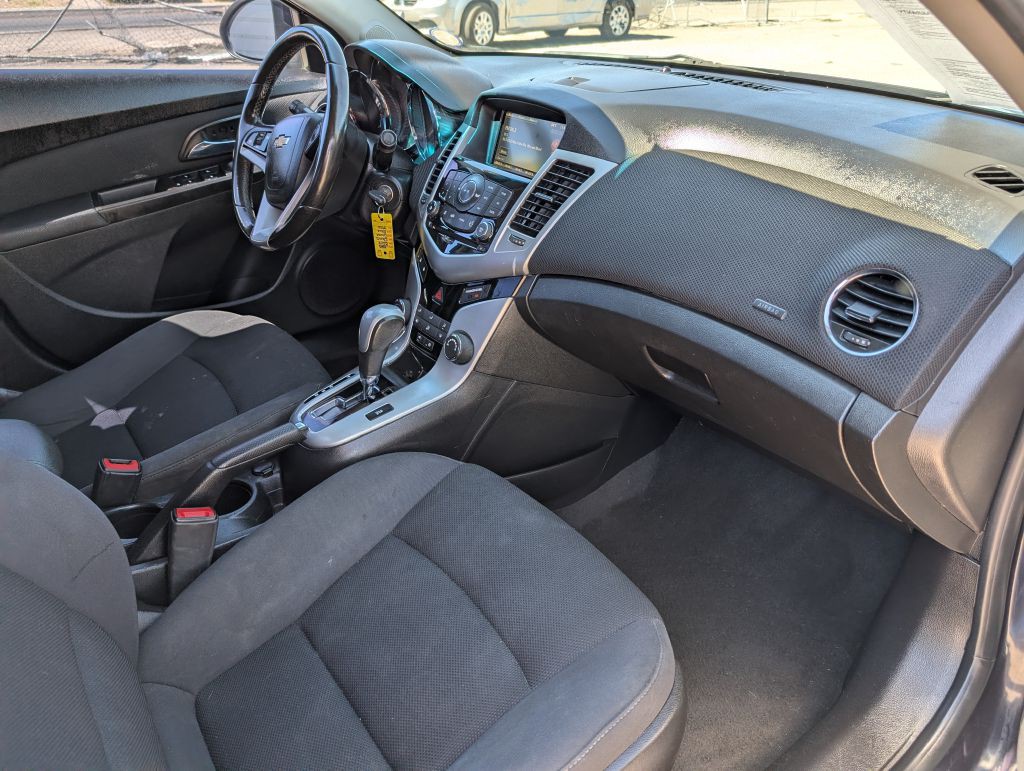 2014 Chevrolet Cruze Image 7