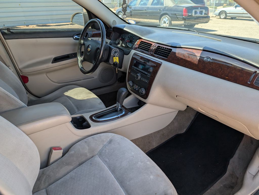 2011 Chevrolet Impala Image 8