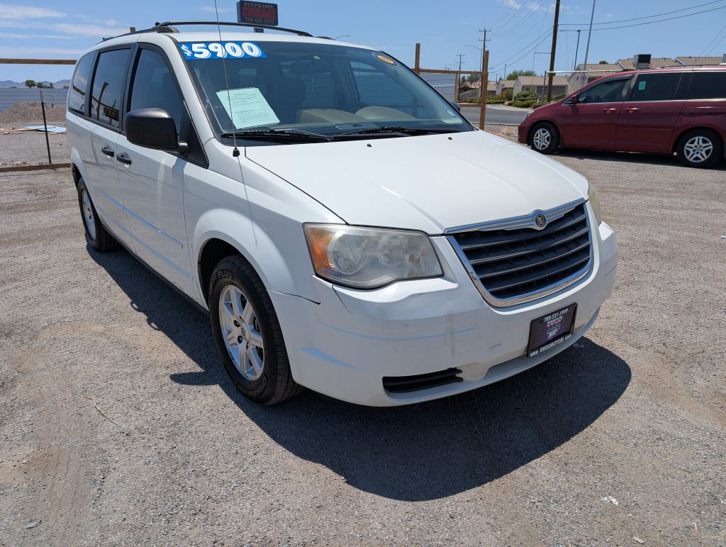 2008 Chrysler Town & Country Image 6