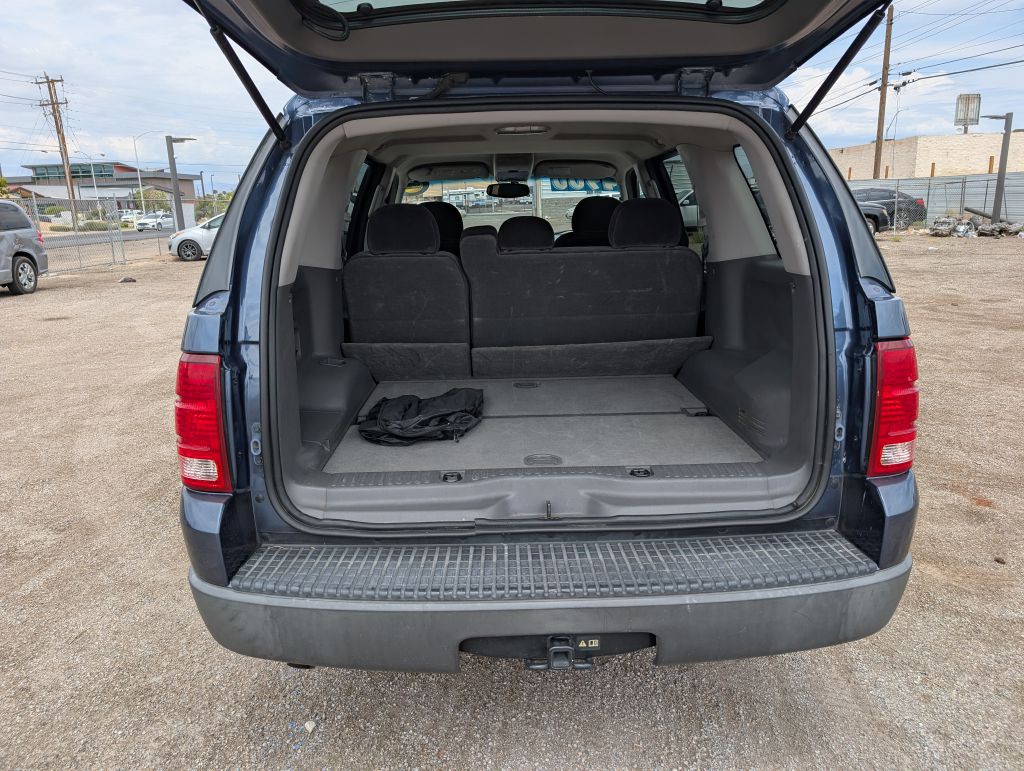 2003 Ford Explorer Image 10