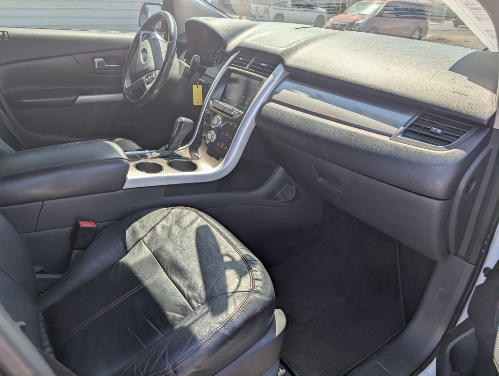 2014 Ford Edge Image 9