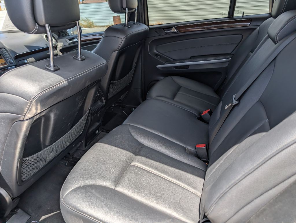 2011 Mercedes-Benz GL-Class Image 14